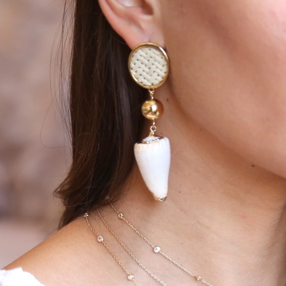 NWT seashell statement earrings by Ettika